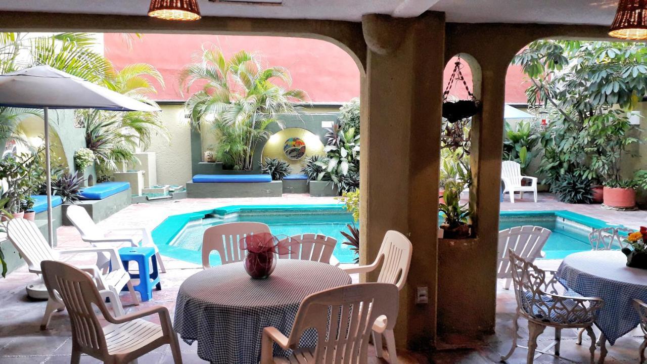Solimar Inn Suites Zihuatanejo Dış mekan fotoğraf