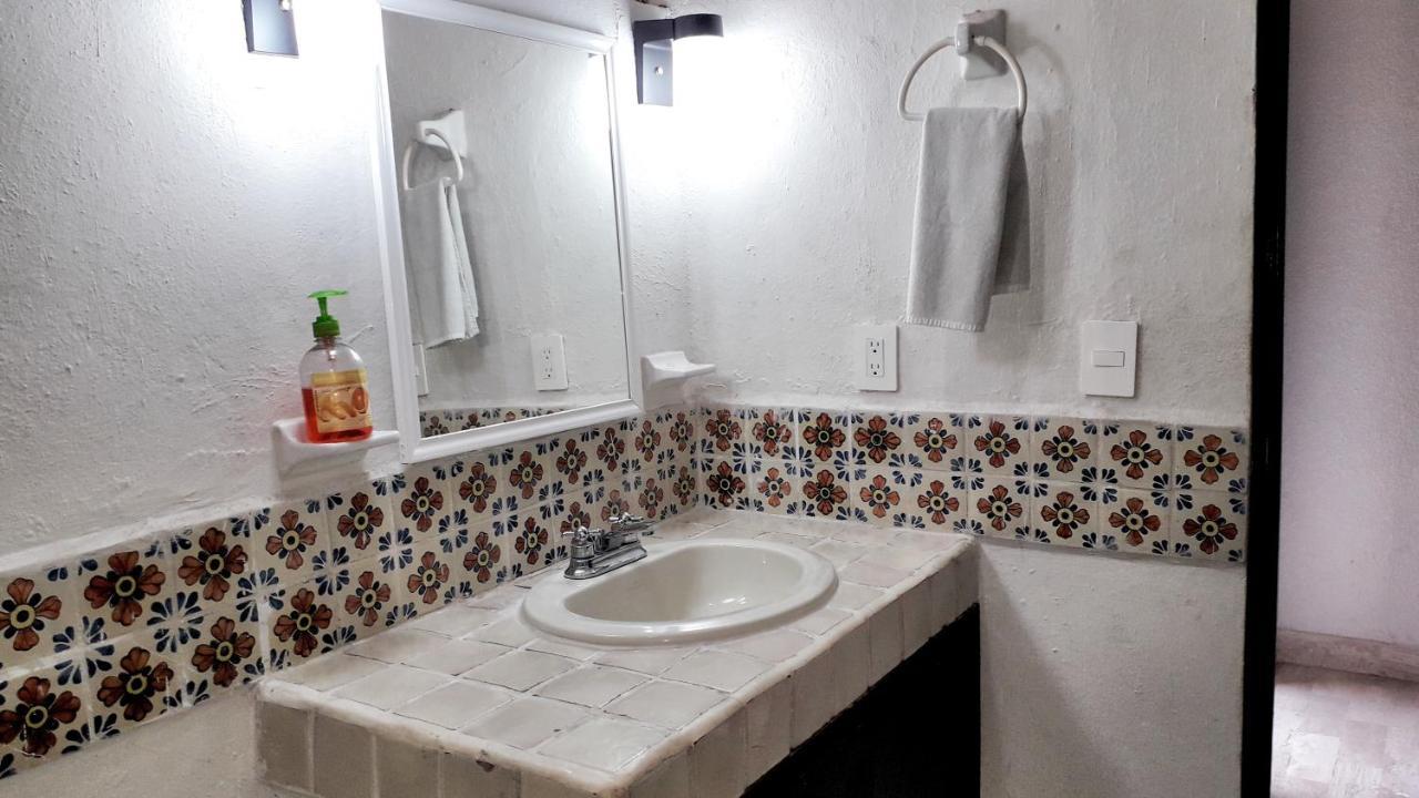 Solimar Inn Suites Zihuatanejo Dış mekan fotoğraf