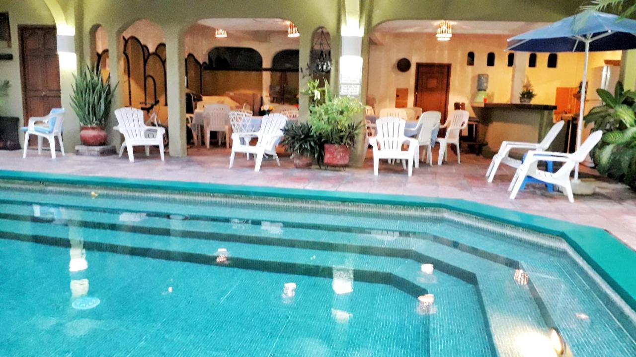 Solimar Inn Suites Zihuatanejo Dış mekan fotoğraf